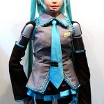 HRP-4C Humanoide - Vocaloid - CEATEC-2009 #2