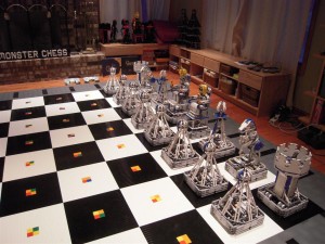 Monster Chess - Jeu  d'échecs robotique en Lego #1