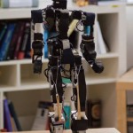 Acroban - Robot Humanoïde qui évolue et apprend comme un enfant #2