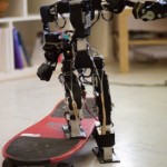 Acroban - Robot Humanoïde qui évolue et apprend comme un enfant #3