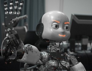 iCub - un robot pour porter la flamme olympique en 2012 #1